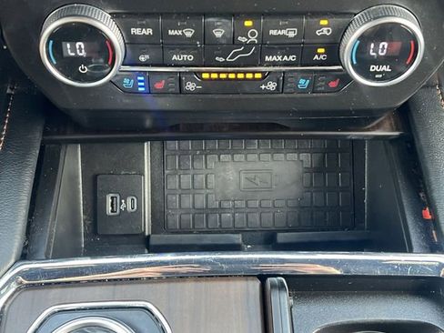 Used 2021 Ford Expedition King Ranch image 18