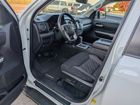 Used 2021 Toyota Tundra image 11