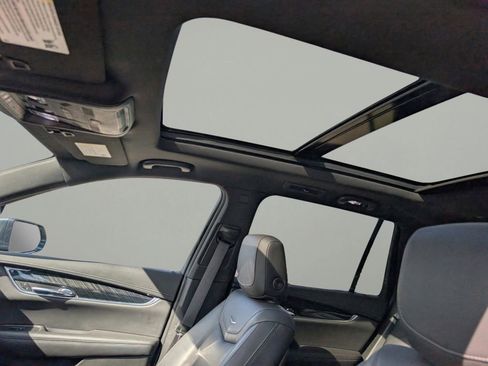 Used 2020 Cadillac XT6 Premium Luxury image 19