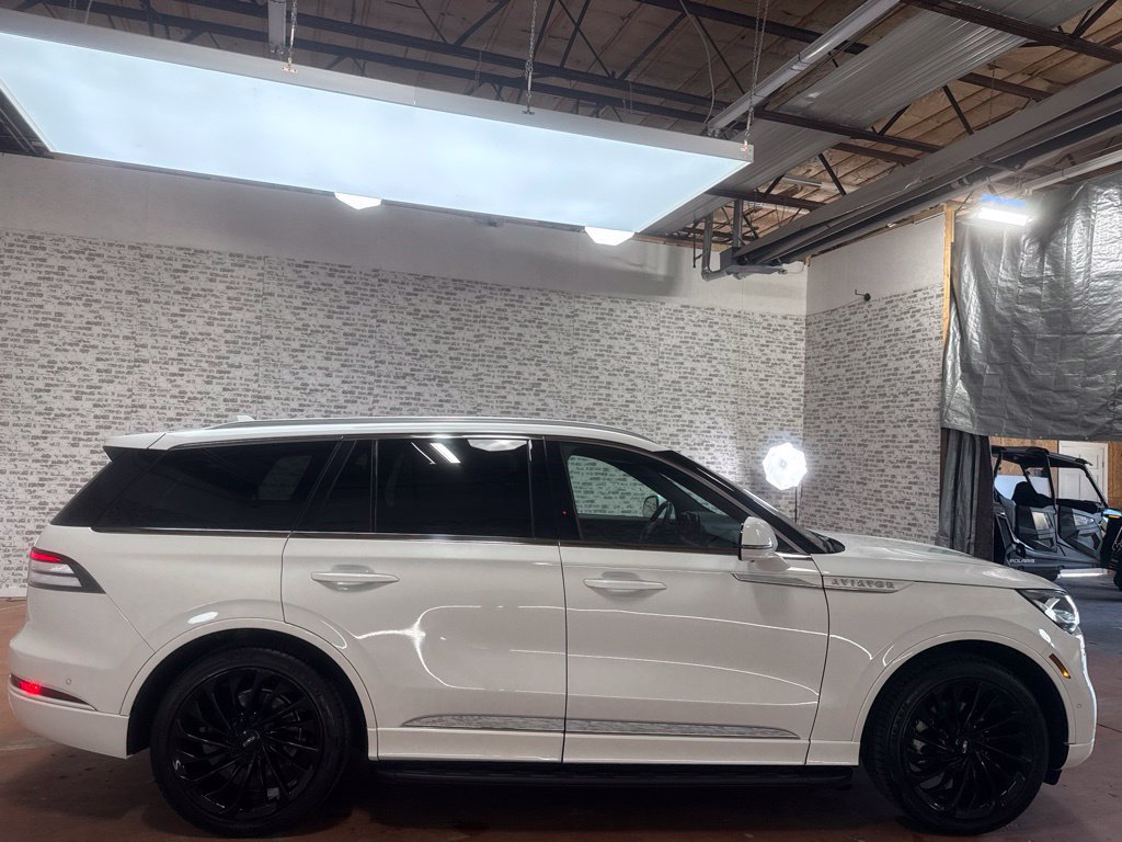Used 2021 Lincoln Aviator Reserve w/ Equipment Group 208A AWD/4WD image 8