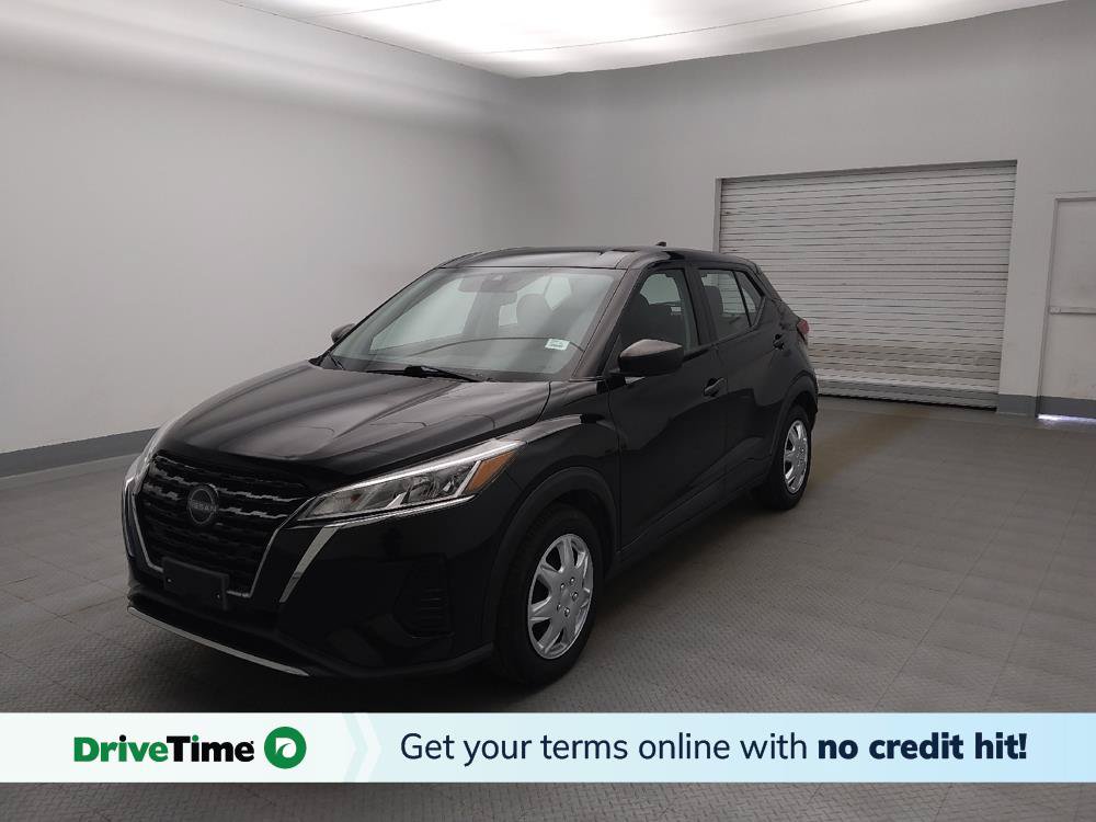 Used 2022 Nissan Kicks S FWD image 1