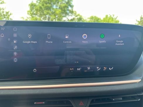 Used 2025 Buick Envision Sport Touring AWD/4WD image 27