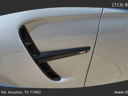 Used 2018 BMW M3 RWD image 22