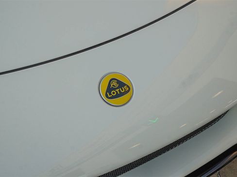 Used 2024 Lotus Emira First Edition image 6