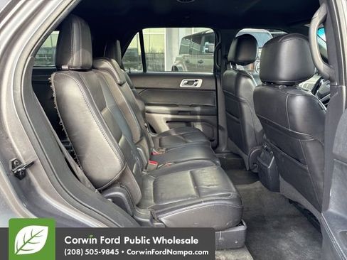 Used 2014 Ford Explorer XLT w/ Equipment Group 202A image 10