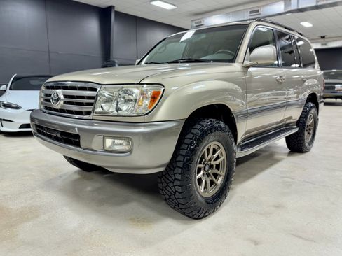 Used 2006 Toyota Land Cruiser image 11