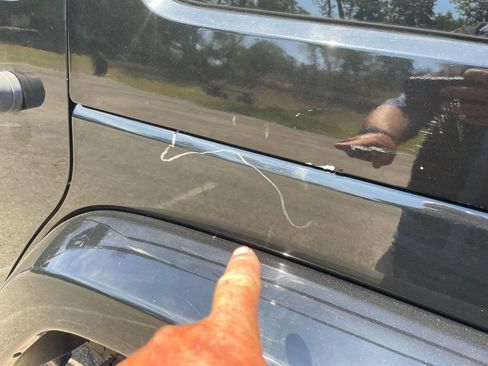 Used 2012 Jeep Wrangler Unlimited Sahara image 17