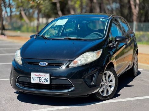 Used 2011 Ford Fiesta SE w/ 202A Rapid Spec Order Code FWD image 4