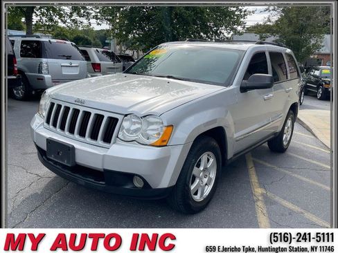 Used 2010 Jeep Grand Cherokee Laredo image 8