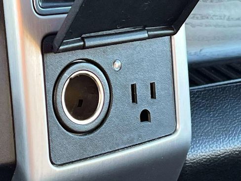 Used 2020 Ford F150 Platinum w/ Equipment Group 701A Luxury image 27