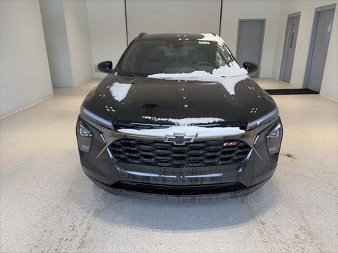 New 2026 Chevrolet Trax RS w/ Sunroof Package image 2