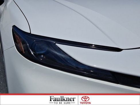 Used 2026 Toyota Camry SE FWD image 8