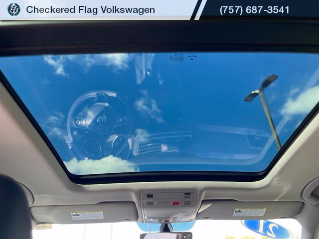 Used 2021 Volkswagen Tiguan SE w/ Panoramic Sunroof Package AWD/4WD image 30