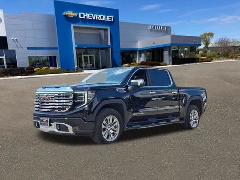 Used 2025 GMC Sierra 1500 Denali AWD/4WD image 35