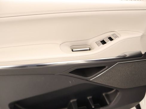 New 2026 Lincoln Navigator Reserve AWD/4WD image 18