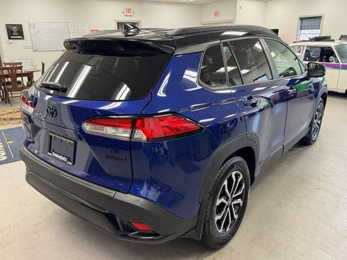 Used 2024 Toyota Corolla Cross SE w/ Moonroof Package image 28