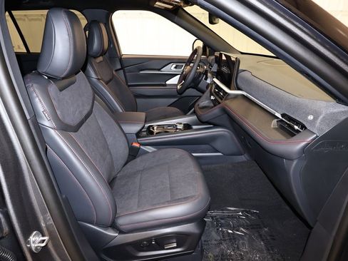 New 2026 Ford Explorer ST image 20