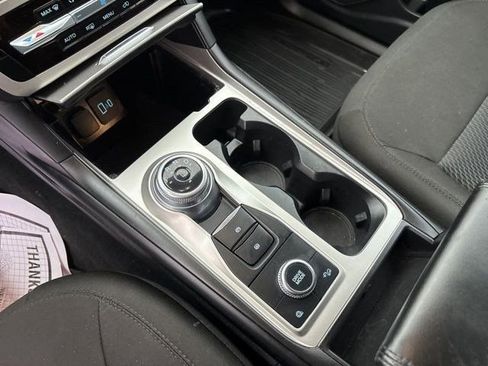 Used 2022 Ford Explorer XLT image 28