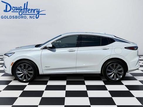 New 2026 Buick Envista Avenir FWD image 2