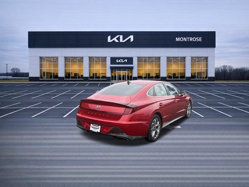 Used 2022 Hyundai Sonata SEL w/ Preferred Accessory Package FWD image 6