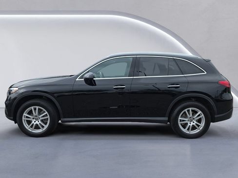 Used 2025 Mercedes-Benz GLC 300 4MATIC image 6