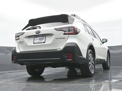 Used 2021 Subaru Outback Premium AWD/4WD image 38