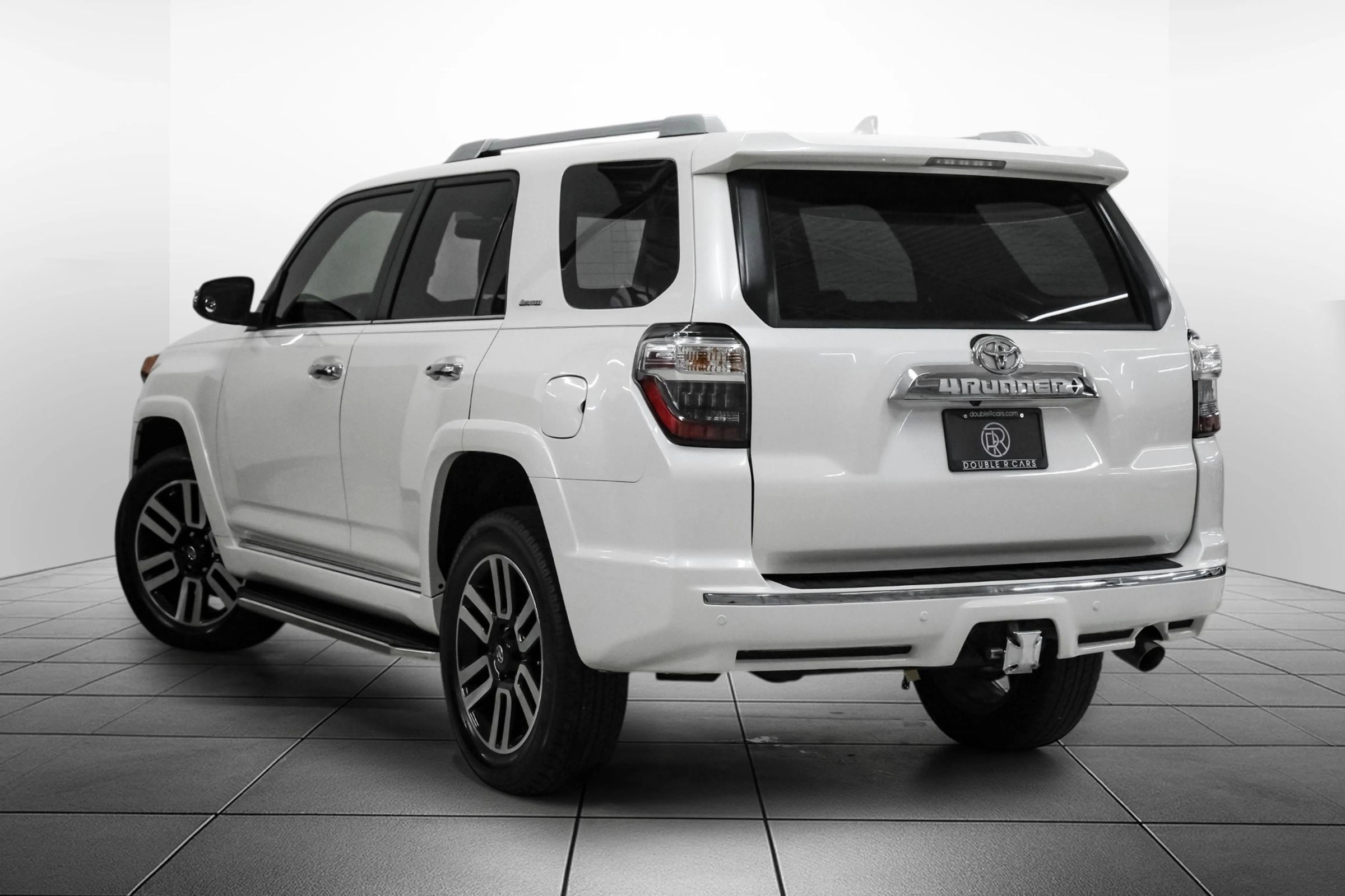 Used 2016 Toyota 4Runner Limited AWD/4WD image 11
