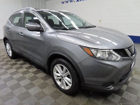 Used 2019 Nissan Rogue Sport SV image 3