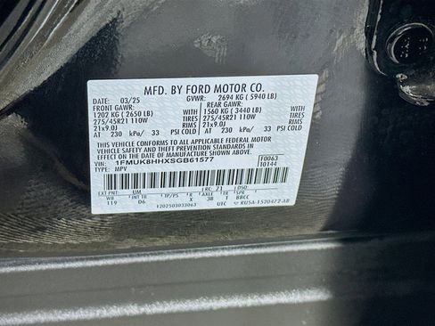 Used 2025 Ford Explorer Platinum w/ LUX Leather Package image 12