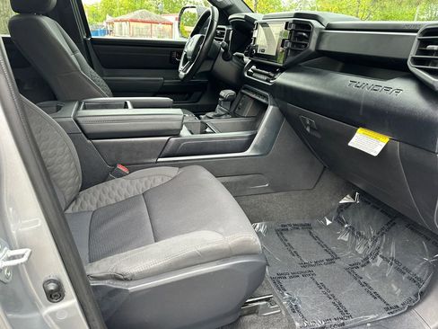 Used 2025 Toyota Tundra SR w/ SR Tow Package AWD/4WD image 8