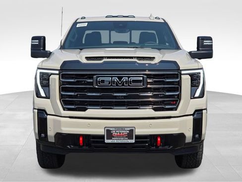 New 2026 GMC Sierra 2500 AT4 w/ AT4 Premium Plus Package AWD/4WD image 8