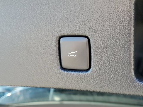 Used 2023 Ford Escape Active w/ Tech Pack #2 AWD/4WD image 10