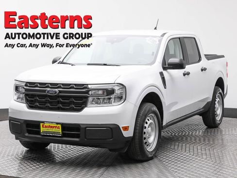 Used 2023 Ford Maverick XL image 1