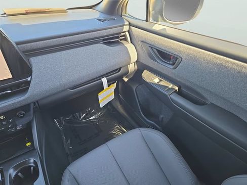 Used 2026 Subaru Outback Limited AWD/4WD image 11