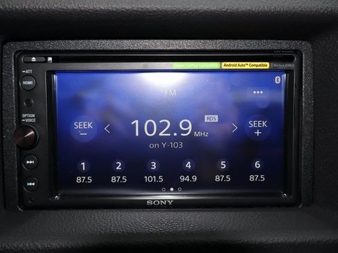 Used 2006 Chevrolet SSR w/ Preferred Equipment Group image 5