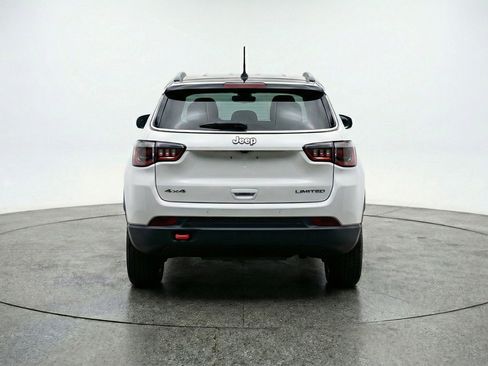 Used 2025 Jeep Compass Trailhawk image 7