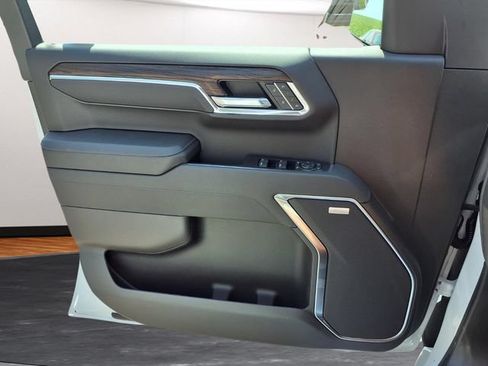 New 2026 GMC Sierra 1500 SLT w/ SLT Premium Package AWD/4WD image 16