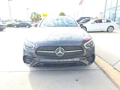 Used 2022 Mercedes-Benz E 350 Sedan image 9