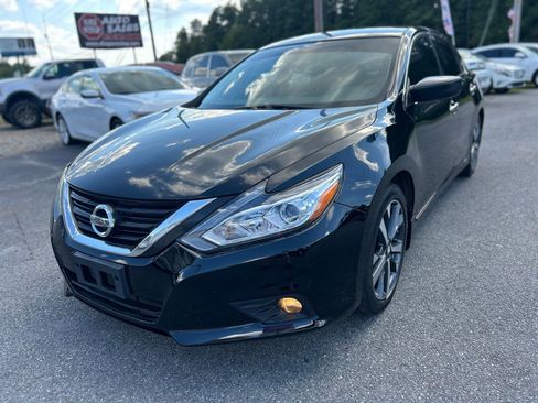 Used 2017 Nissan Altima 2.5 SR image 3