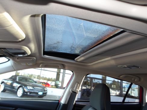 Used 2020 Subaru Crosstrek 2.0i Premium w/ Moonroof Package 2 image 14