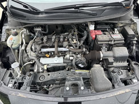Used 2025 Nissan Versa SV FWD image 32