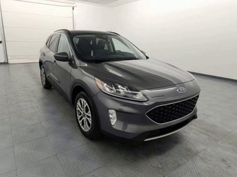 Used 2022 Ford Escape SEL w/ Technology Package image 2