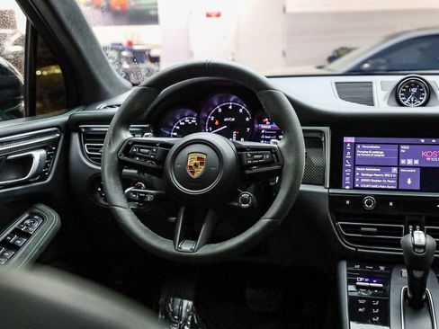 Certified 2023 Porsche Macan GTS image 19