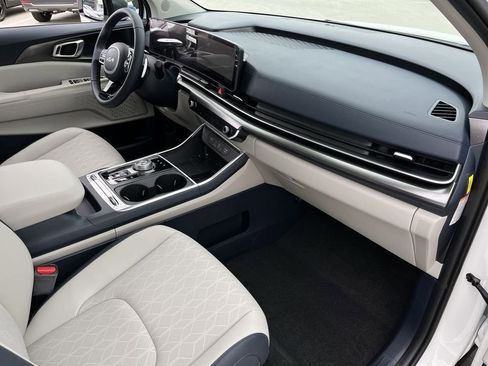 New 2026 Kia Carnival SX image 29