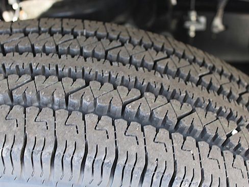 Used 2025 Chevrolet Express 2500 Extended w/ Communications Package image 35