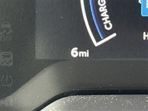 Used 2026 Toyota Corolla LE image 28