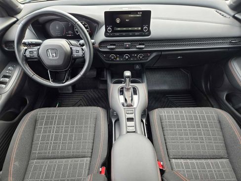 Used 2025 Honda HR-V Sport image 18