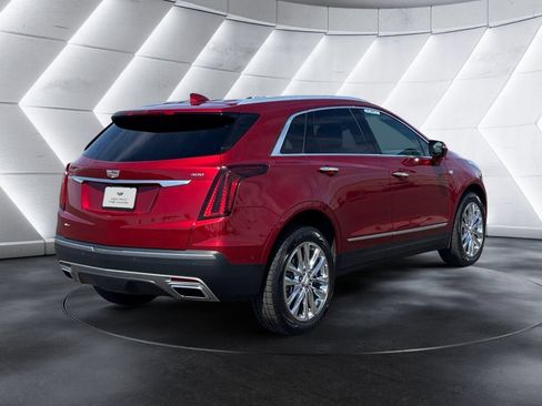 Certified 2023 Cadillac XT5 Premium Luxury w/ Platinum Package AWD/4WD image 5