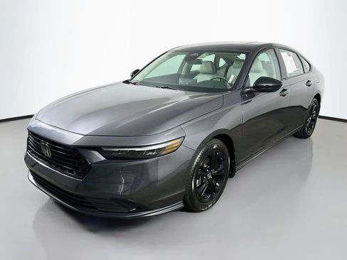 Used 2025 Honda Accord SE image 3