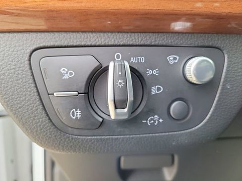 Used 2022 Audi Q5 2.0T Prestige w/ Prestige Package image 26